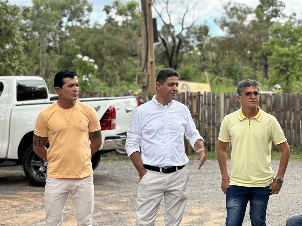 Reunião no Recanto dos Paiaguás cobra solução para quedas constantes de energia elétrica